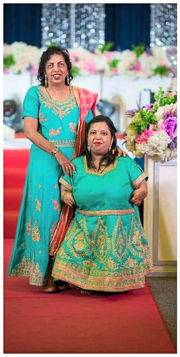 Malaysian henna tattoo artist with short-limbed dwarfism earned as little as RM7 a day during the pandemic