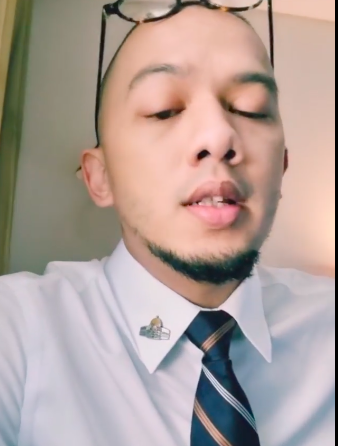 Malaysian rapper Caprice wants to video call newly-divorced King Coco in the bathroom