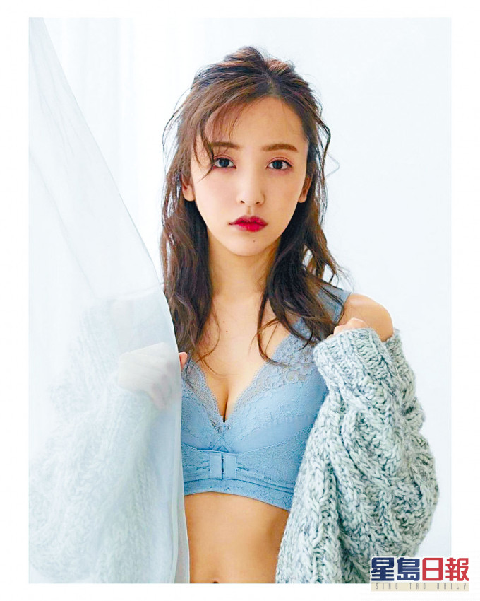 板野友美报喜 公开饼印B女照