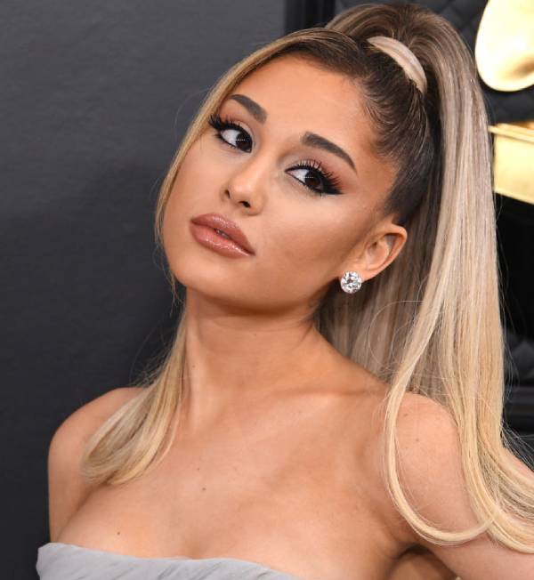 The Voice star Ariana Grande looks sensational in sparkly bra - and you should see her hair