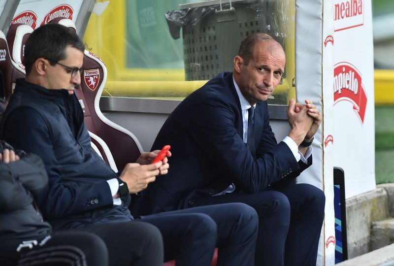 Soccer-Juventus-Roma is about more than my rivalry with Mourinho - Allegri