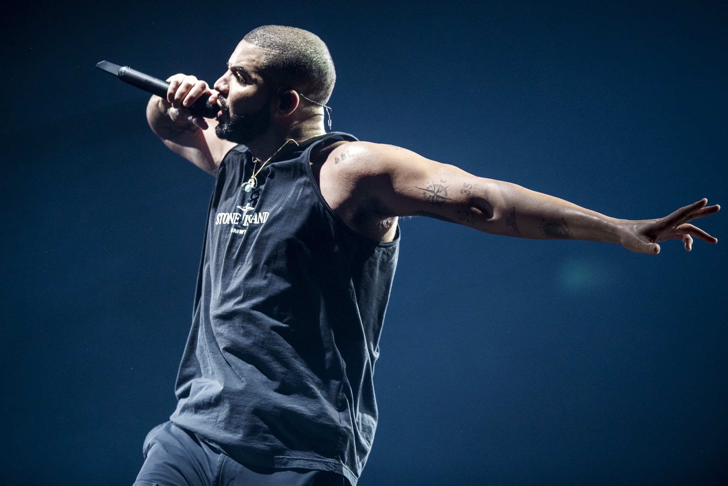 Drake Threatened To Quit And Take Legal Action Against “Degrassi” Unless His Character Was “Taken Out Of His Wheelchair” Because He Worried It Made Him “Look Soft”