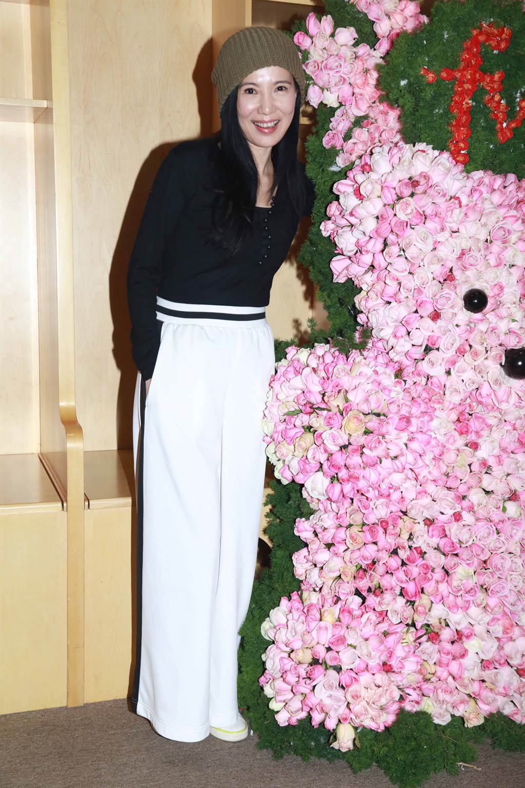 What Has Ex HK Actress Suki Kwan, 55, Been Up To Since Leaving Showbiz After Serving 2-Weeks’ Jail For Obstruction Of Justice In 2003?