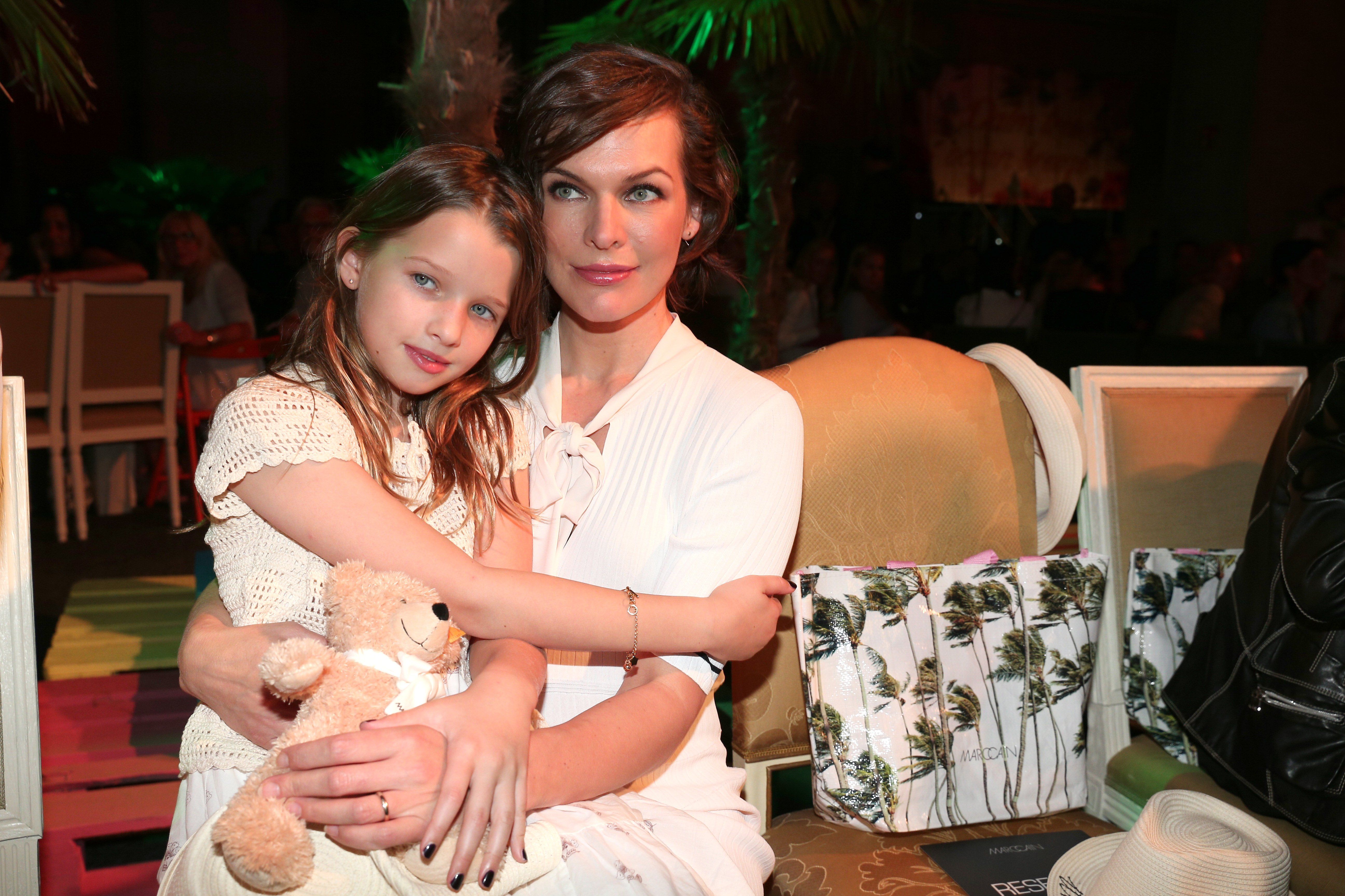 Milla Jovovich Poses With Doppelgänger Daughter to Show Off Haircuts