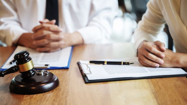 国会通过《妇女宪章修正案》 接受“双方同意婚姻破裂”为离婚理由