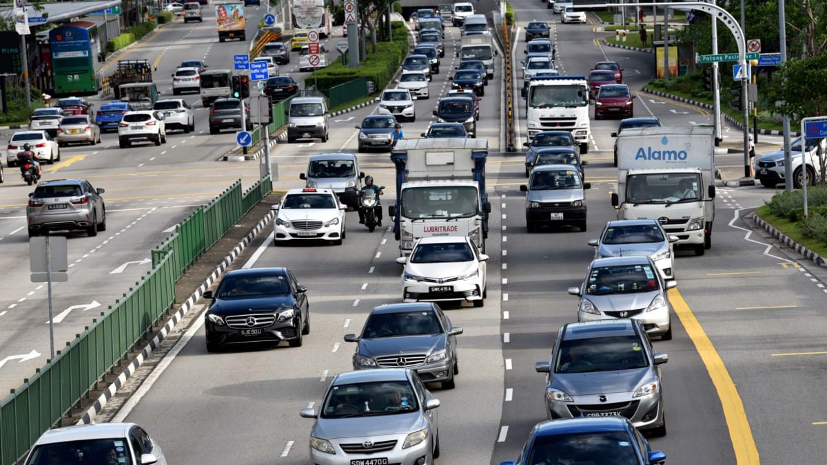 COE prices close mixed, premiums for small cars cross S$90,000 mark