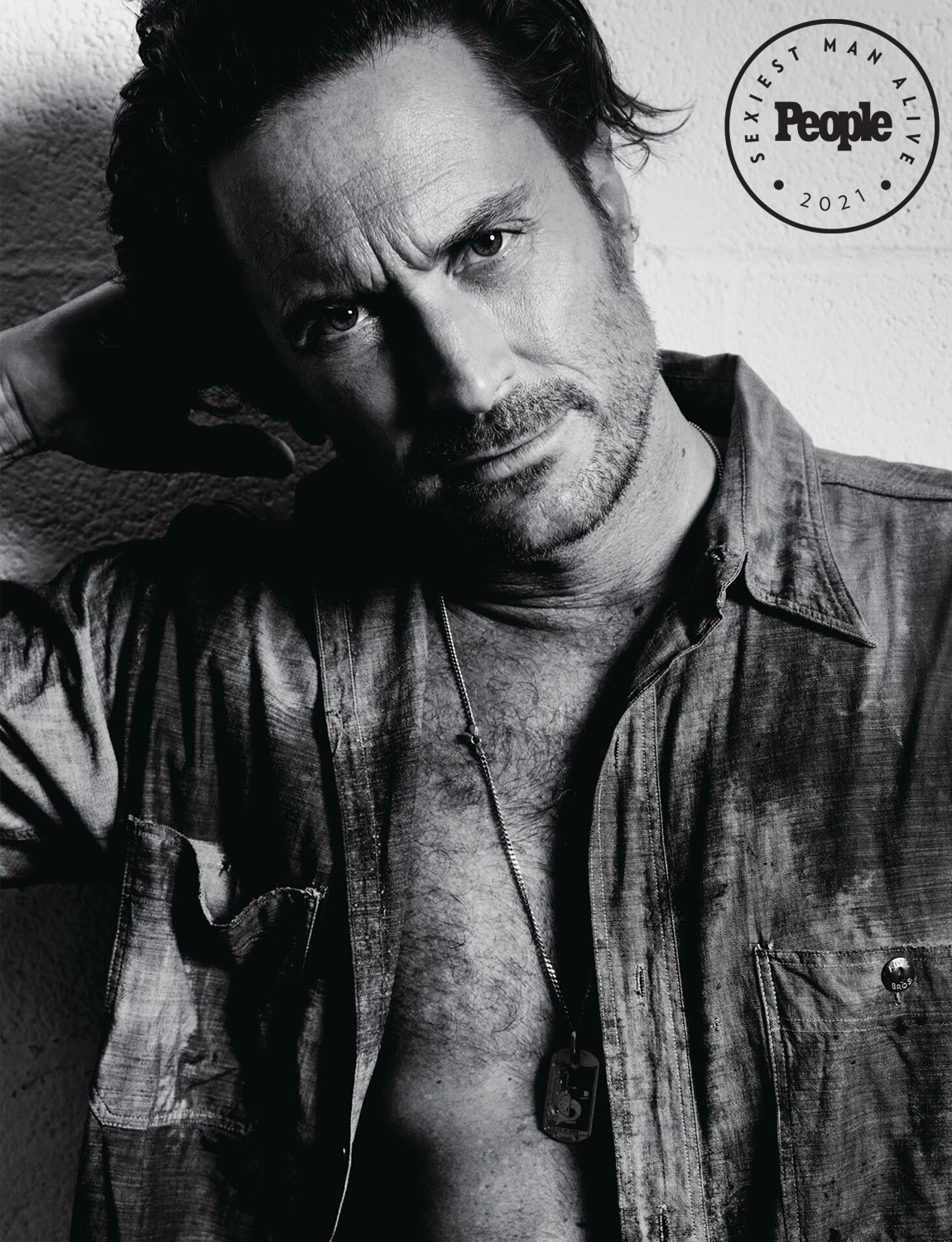 Oliver Hudson on Growing Up in a Family That Embraced Nudity: 'We're Just Naked People'