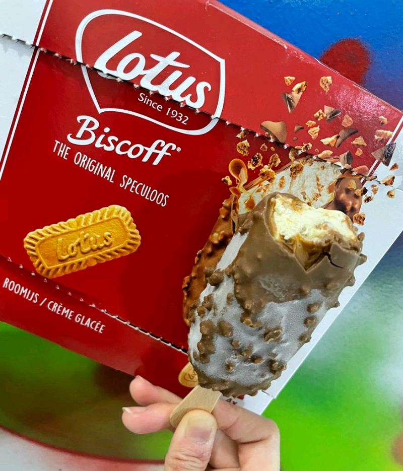 Limitededition Lotus Biscoff ice cream sticks now avail in SG Nestia