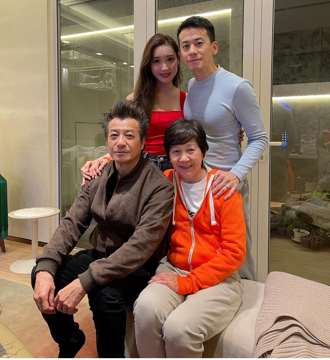 Veteran Actor Shek Sau Turns 74, Media Gush About How He Looks Much Younger Than His Peers