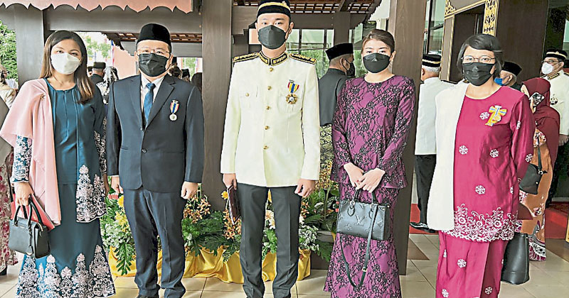 州元首次批册封230人 甲总警长受封拿督威拉