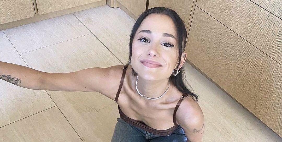 Ariana Grande Deleted Her Twitter Account For Christmas And Fans Are Seriously Concerned
