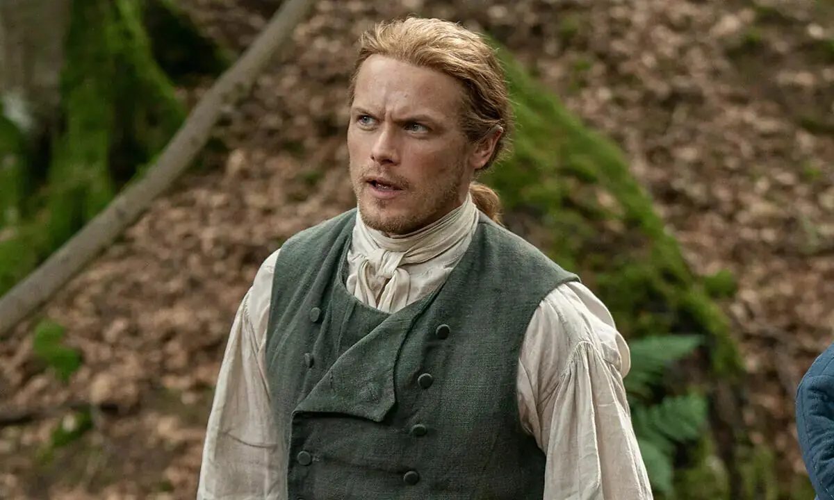 Sam Heughan shares jaw-dropping new workout snap - but fans are confused