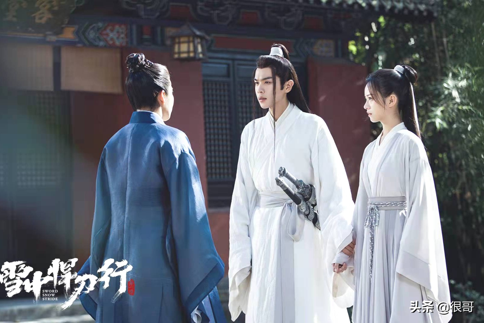 雪中悍刀行中惊鸿一瞥的女性角色，张天爱上榜，绿袍儿是谁演的？ 1、张太爱—剧中扮演南宫仆射 2、孟子义—剧中扮演红薯‍ 3、文咏珊—剧中扮演徐渭熊‍ 4、董洁—剧中扮演吴素 5、孙雅丽—剧中扮演王初冬‍ 6、张艺上—剧中扮演舒羞 7、丁笑滢—剧中扮演青鸟 8、廖慧佳—剧中扮演呵呵姑娘 9、席与立—剧中扮演轩辕夫人‍ 10、李念—剧中扮演徐脂虎 1、季叶翠—剧中扮演翠花 2、杨晨璐—剧中扮演绿袍儿