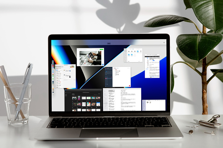 MIUI 13 Pad 稳定版推送了！对标苹果的它，体验如何？ 自由窗口，能否媲美 PC 多任务？ 流转 VS 接力，谁是效率的正确答案？ 平板键盘升级，快捷键好用么？ 总结：稳步前进，还待提高
