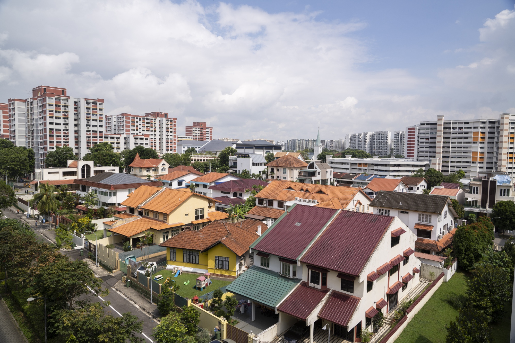 Singapore Home Sales Decline as Property Curbs Introduced