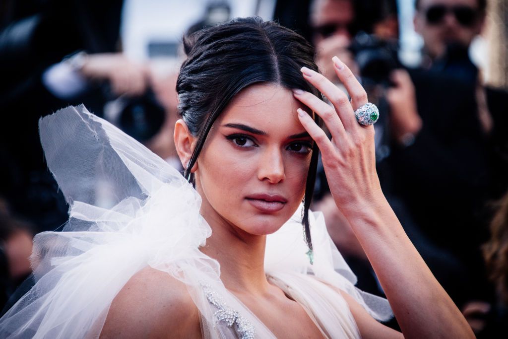 Kendall Jenner Posed in a Black String Bikini in the Aspen Snow Because Why Not