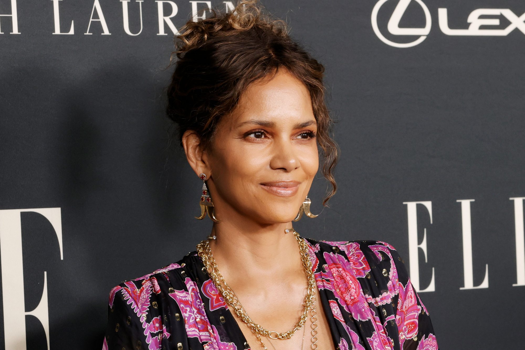 Halle Berry Posed in a Pair of Boyfriend Jeans and Nothing Else on ...