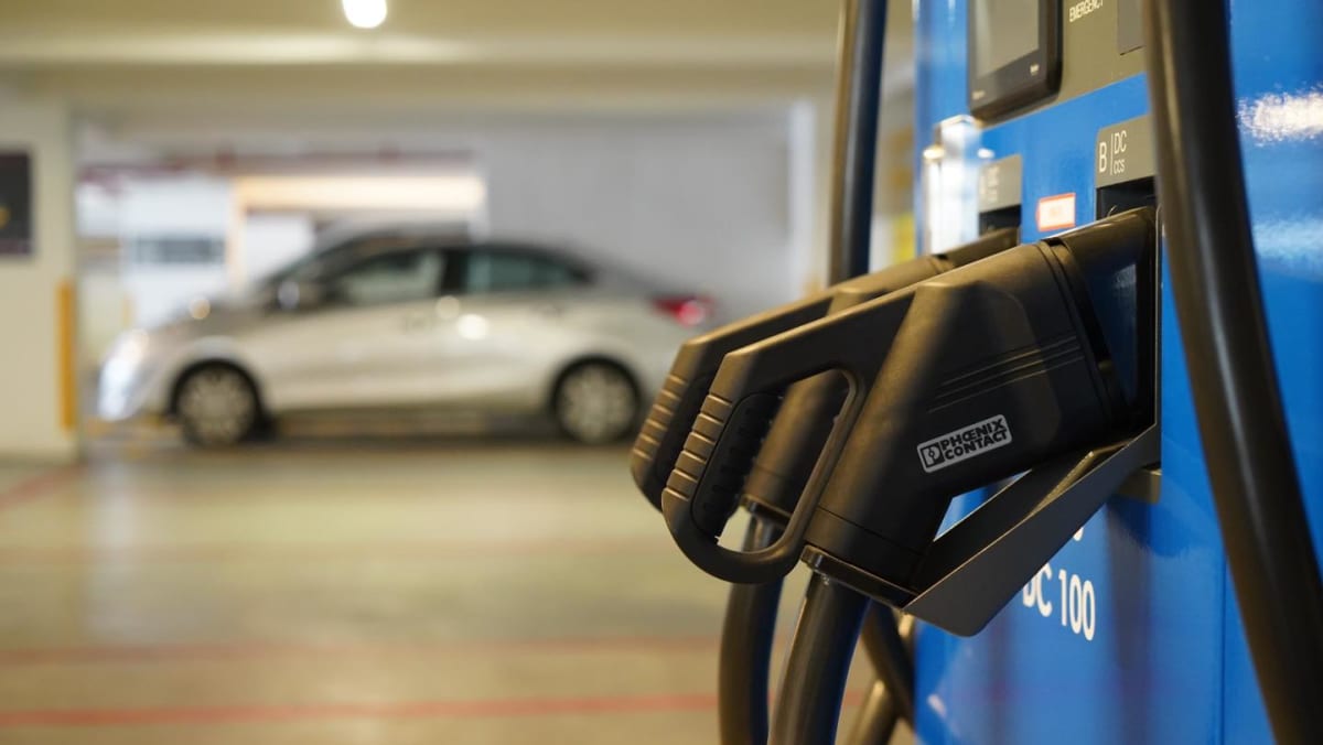 Electric Vehicle Charging Points Installed At 5 HDB Car Parks | Nestia