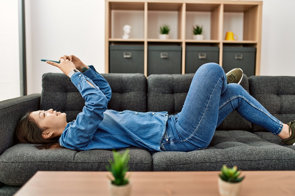 What is the 'Tang ping' movement started by young Chinese who are against overworking?