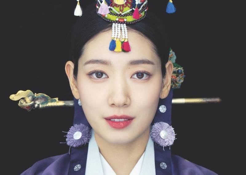 Tips to achieve Park Shin-hye's bridal glow and makeup