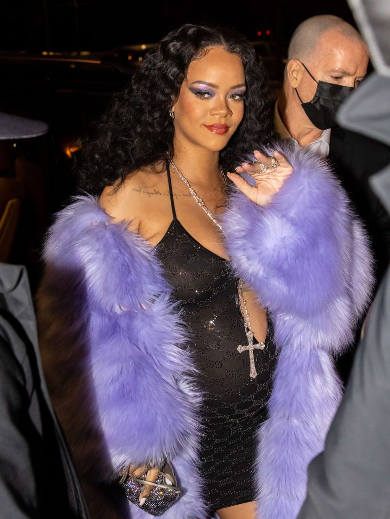 Rihanna Attends Gucci After Party In Sexy Black Mini Dress Amid Pregnancy
