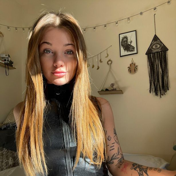University Drop Out Has Earned £2 Million And Once Pretended To Be A Giant