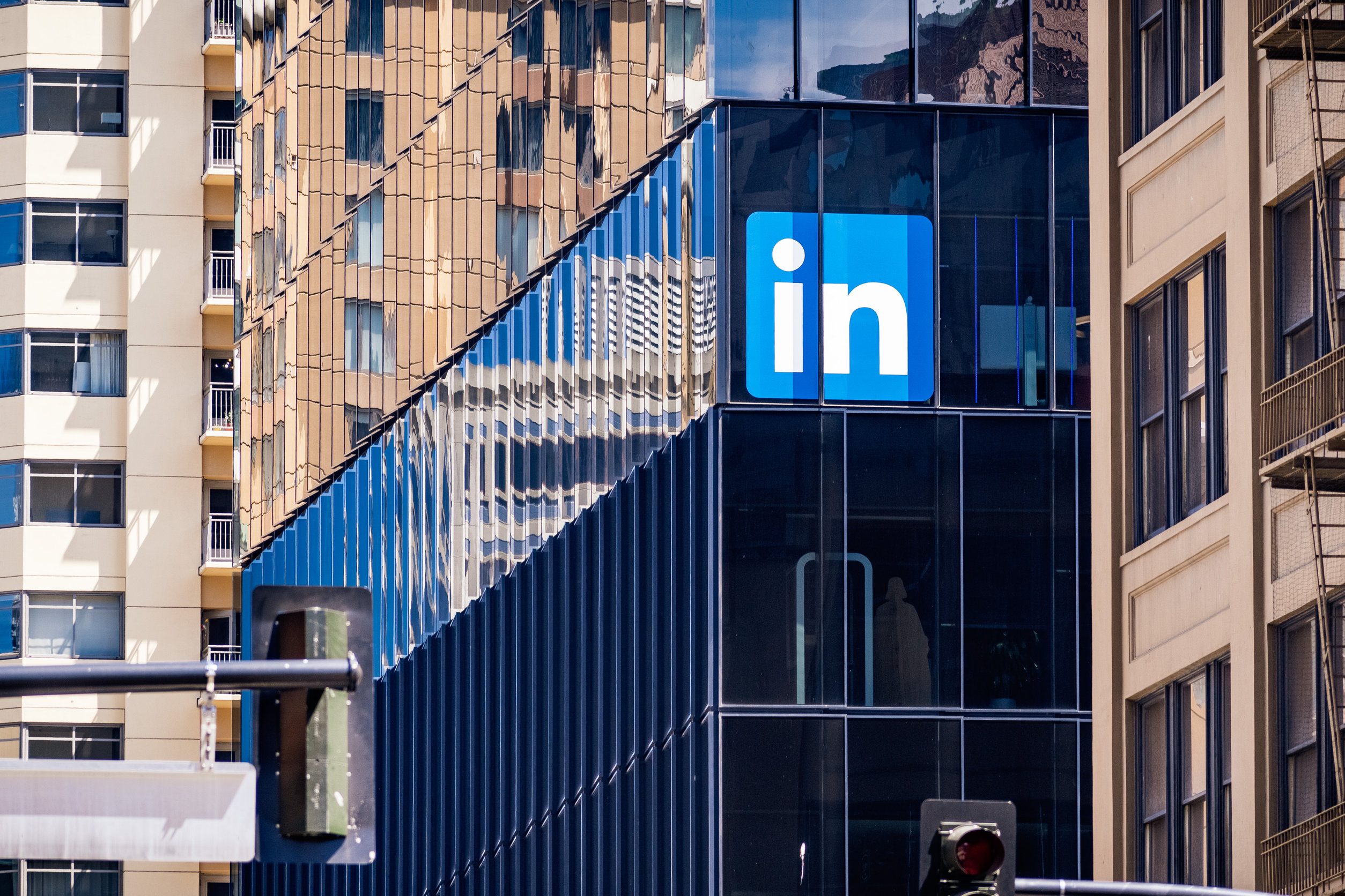 LinkedIn CEO: AI writing suggestions less popular than expected