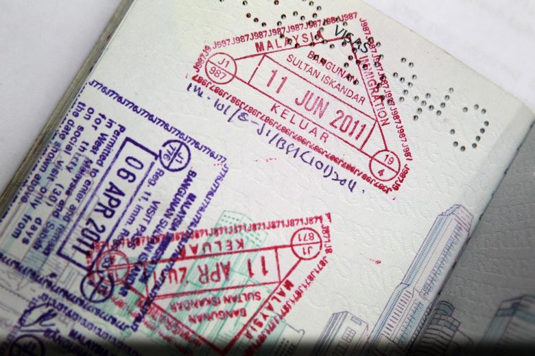 No more stamped passports - foreign visitors to Singapore to be issued electronic visit passes