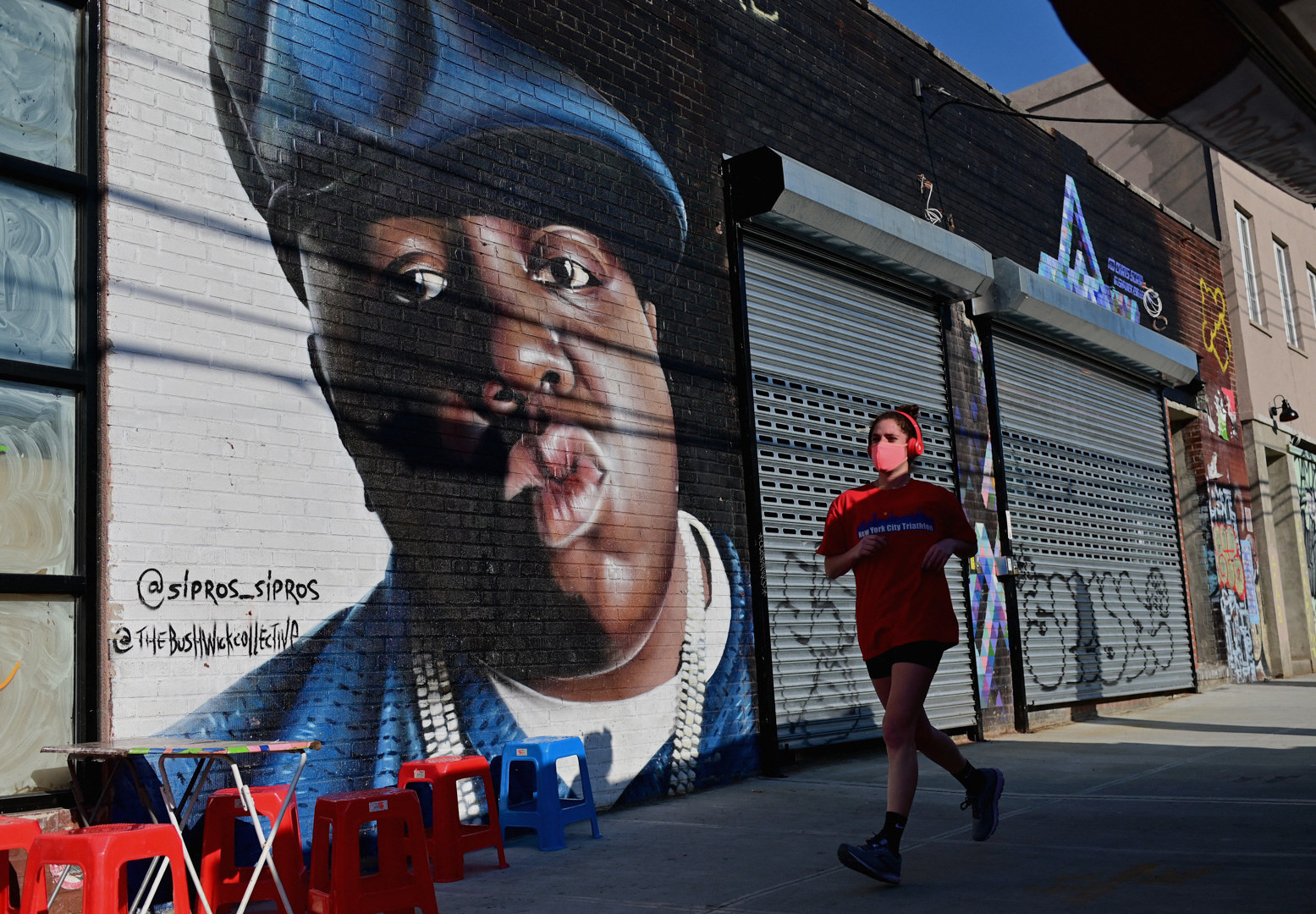 25 Years Later, These Photos Of Biggie's Funeral Are Still Devastating