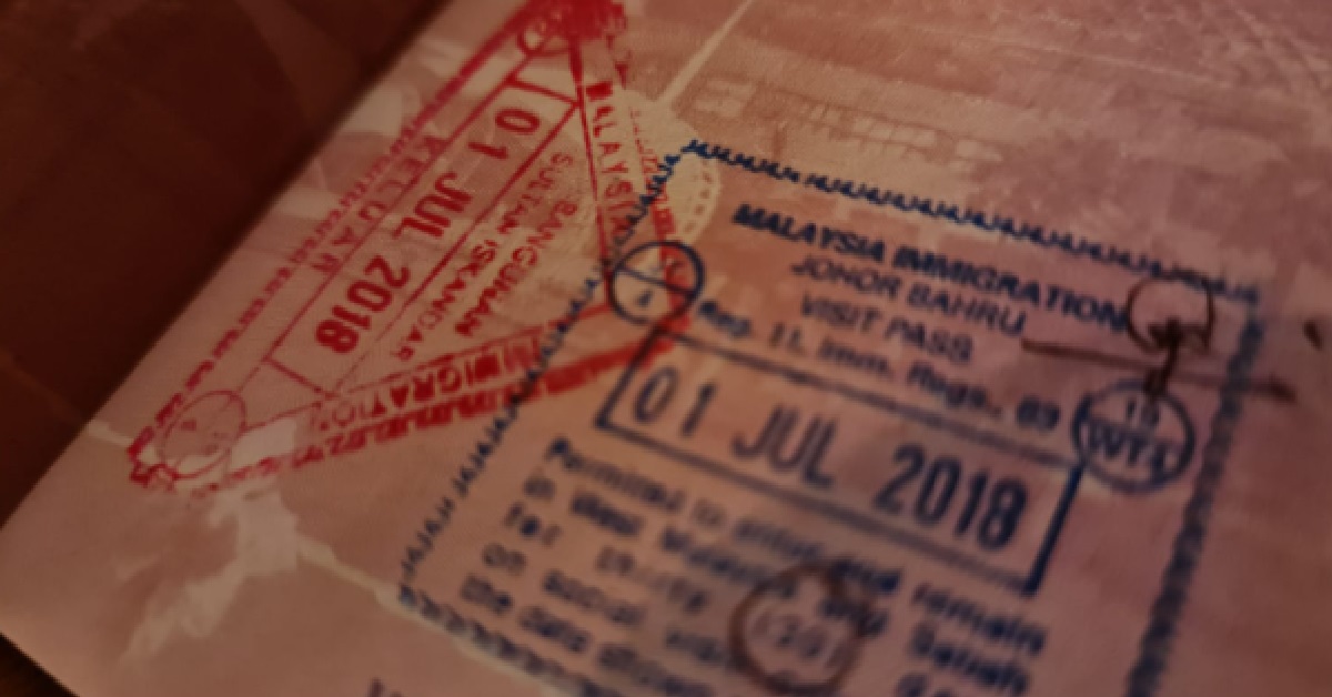 No more “chop passport”, visitors to s’pore to be given e-passes