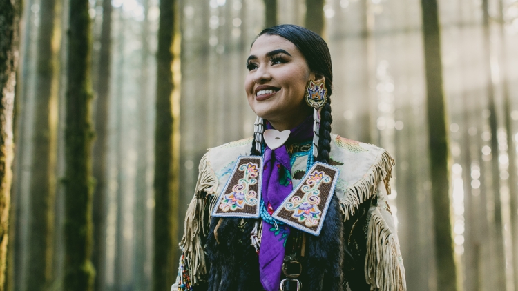 How TikTok Star Tia Wood Grew to Love Her Indigenous Features | Nestia