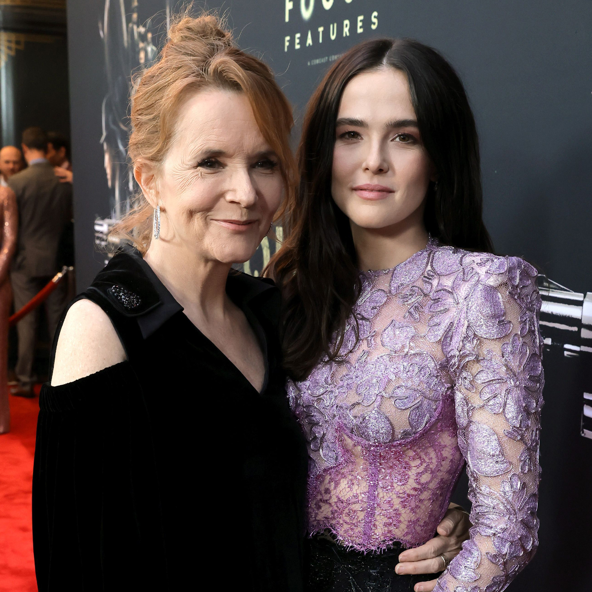 This Is the Biggest Lesson Lea Thompson Passed on to Daughter Zoey Deutch