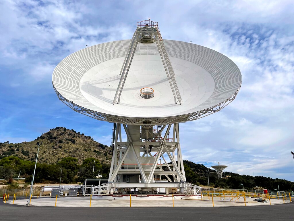 NASA adds giant new dish to communicate with deep space missions