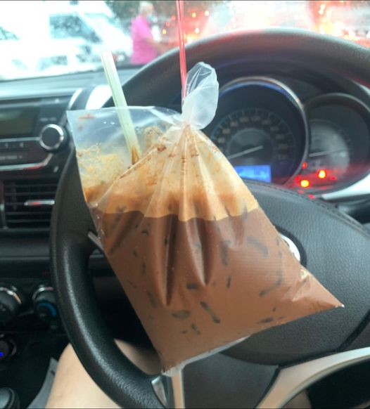 RM1.50的KOPI冰还发文嫌贵？网民炮轰：不如你回家自己泡！
