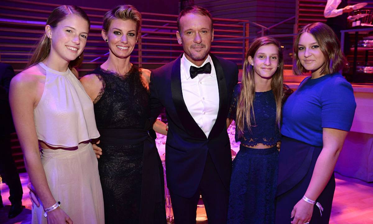 Faith Hill and Tim McGraw's daughter Audrey is her mom's double in beautiful new modeling photo