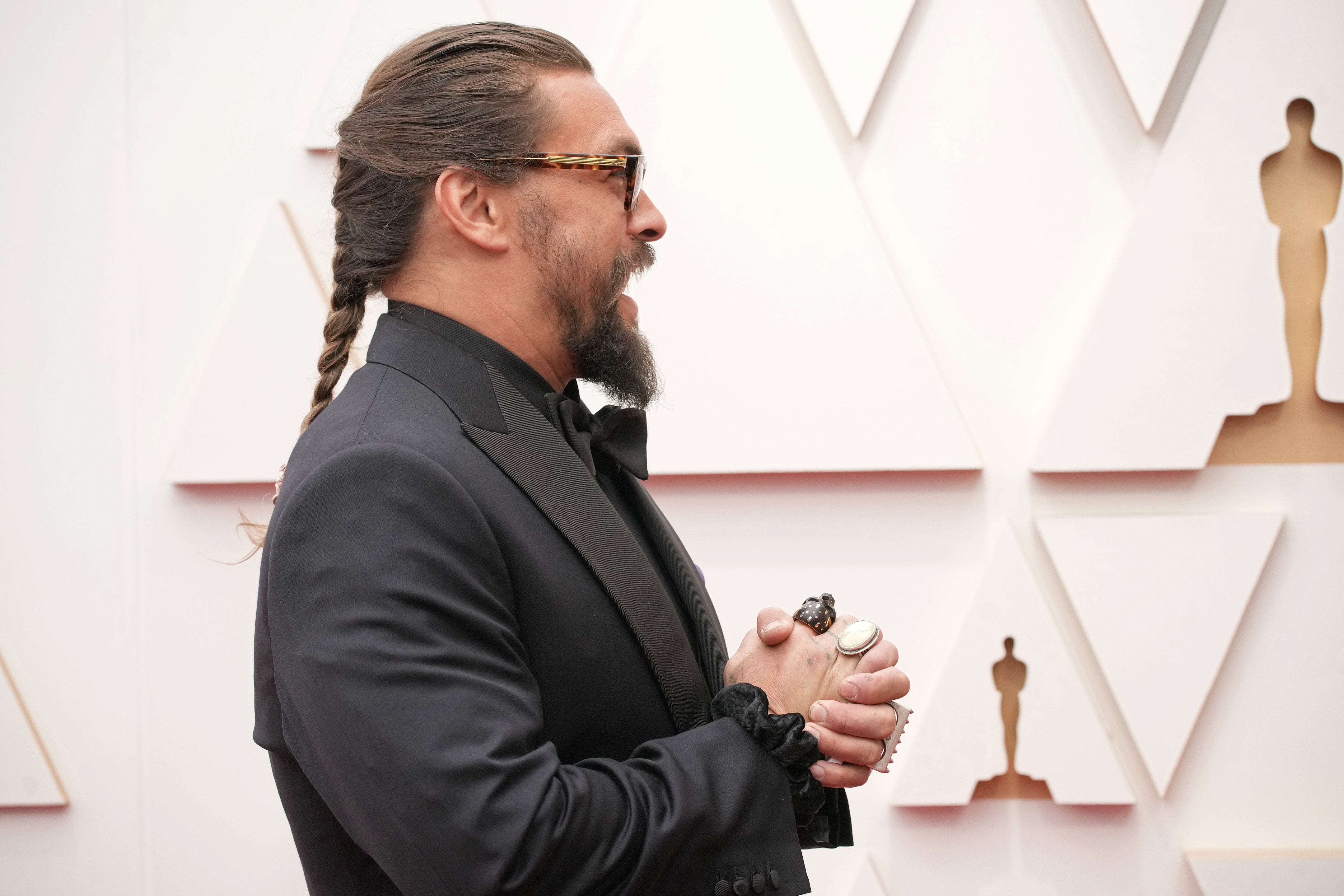 Jason Momoa Wore a French Braid to the 2022 Oscars and My Second-Grade School Picture Is Jealous