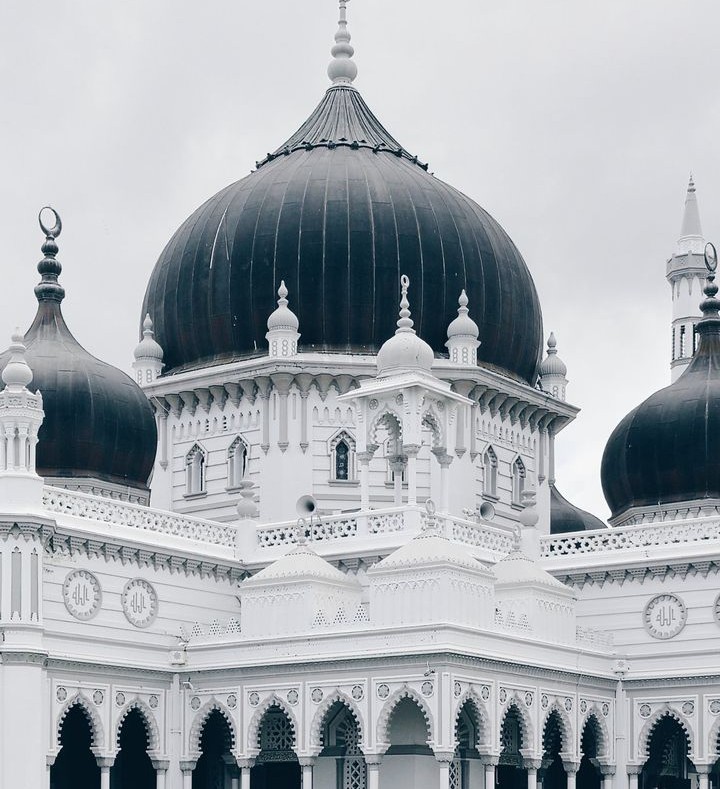 9 Iconic Malaysian Mosques You Must Visit For Their Unique Architecture