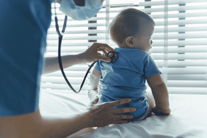 Tonic Neck Reflex In Newborn Babies: What It Is and How To Test For It