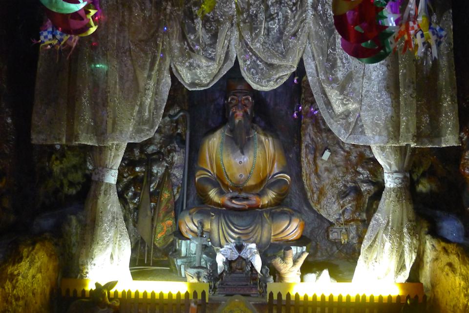 Datuk Gong: The god of the Chinese, Indians and Malays