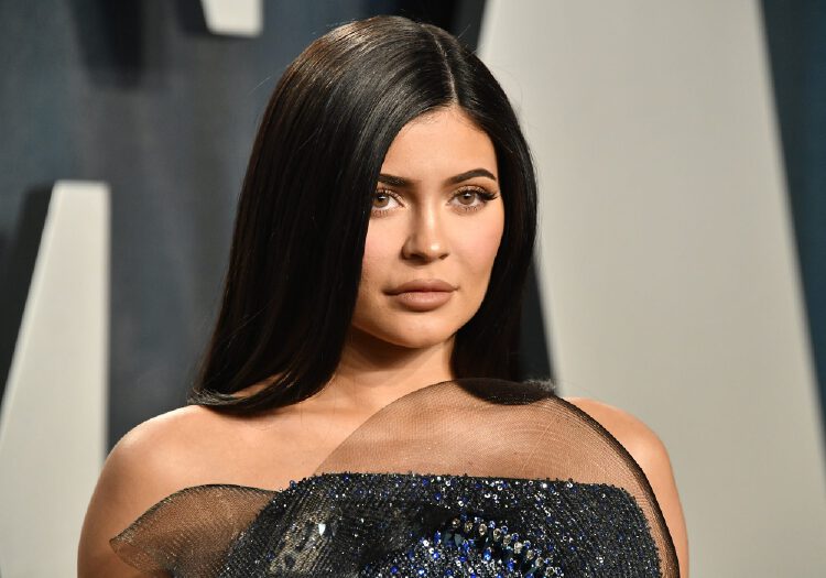 Kylie Jenner Wore A Plunging Latex Catsuit In Her Latest Photoshoot Nestia 