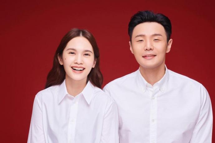 李荣浩为“出轨离婚”发声了 她同框杨丞琳被指是小三？！