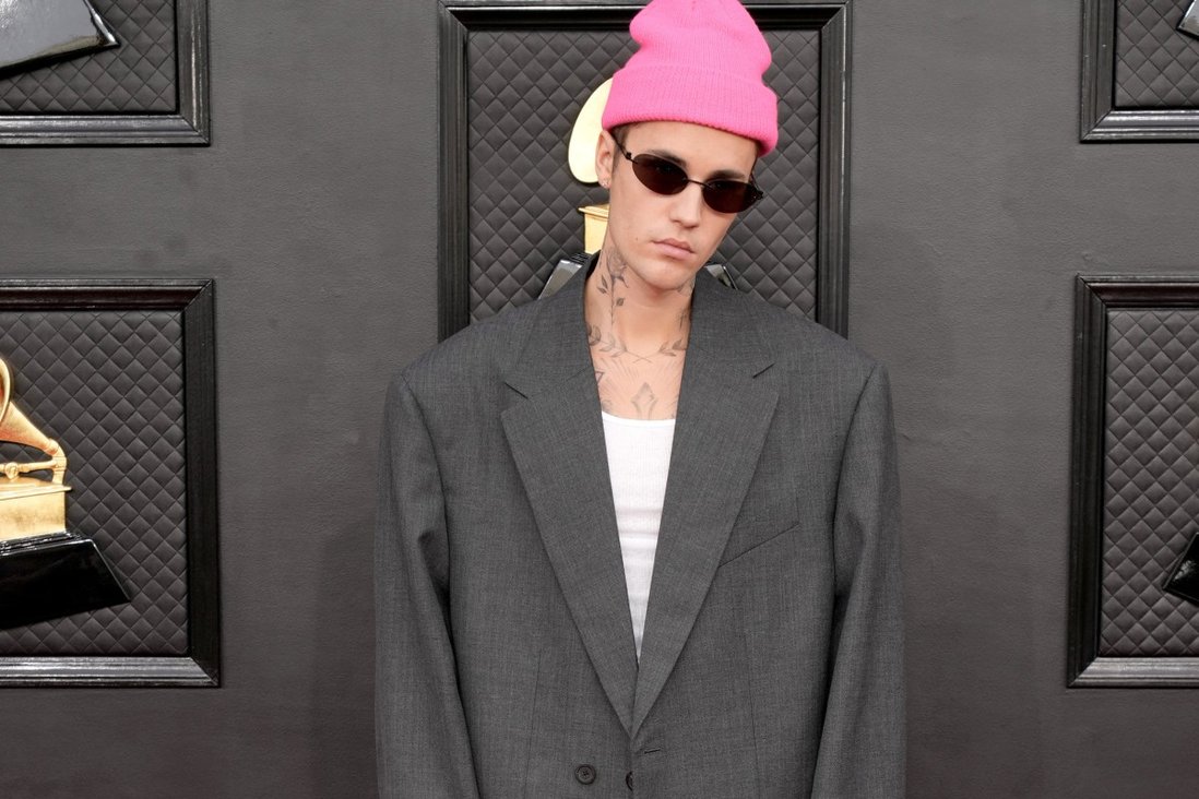Justin Bieber, Pete Davidson and Post Malone take the casual, scruffy trend to a new level, joining Adam Sandler and Shia LaBoeuf