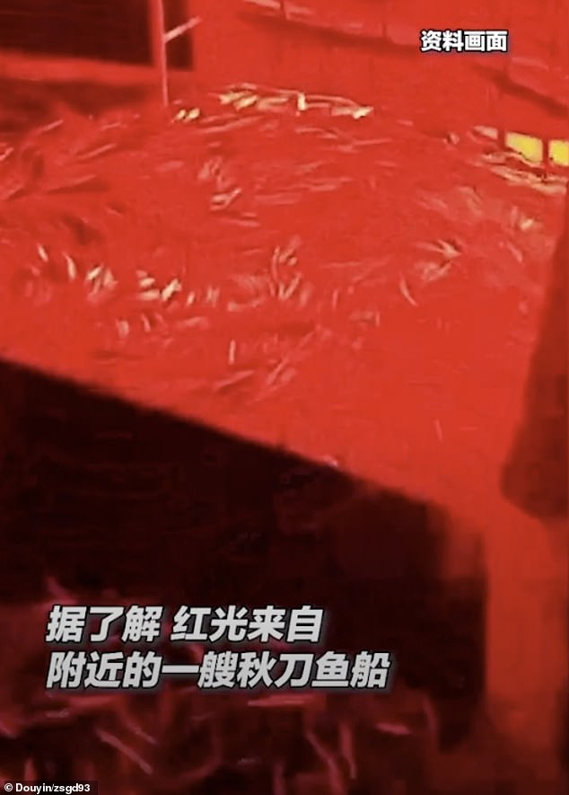 Fear spreads through Chinese city as sky turns blood red