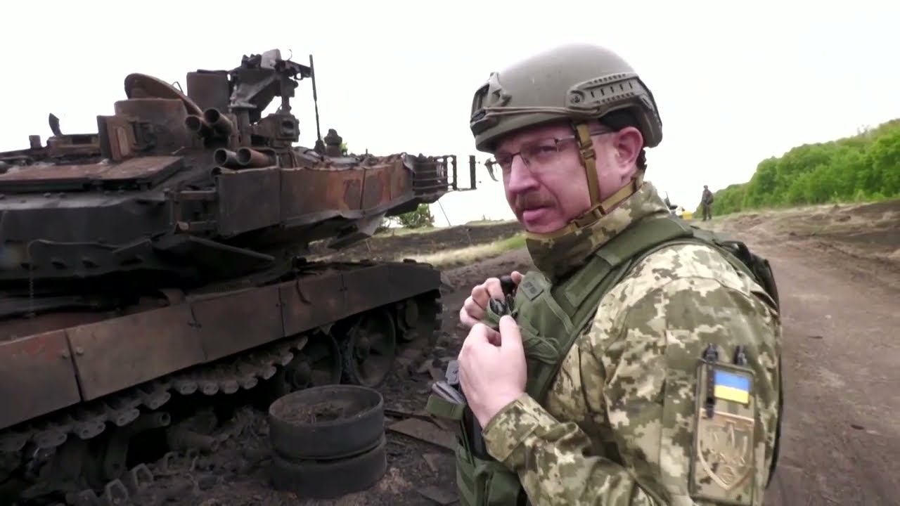 Ukraine troops recapture towns near Kharkiv