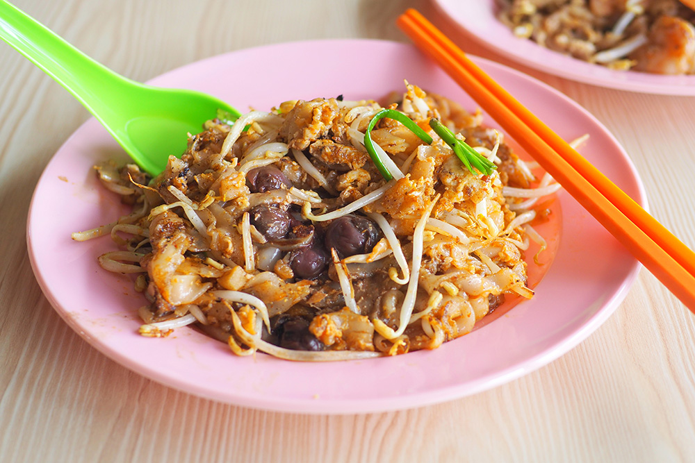 Enjoy this lighter tasting 'char kway teow' with sea prawns at PJ's Mayang Oasis Food Court