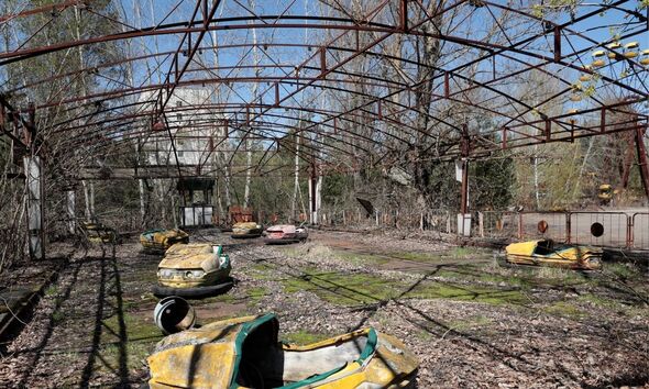 'Digging their own graves' Putin’s troops face lingering death from Chernobyl trenches