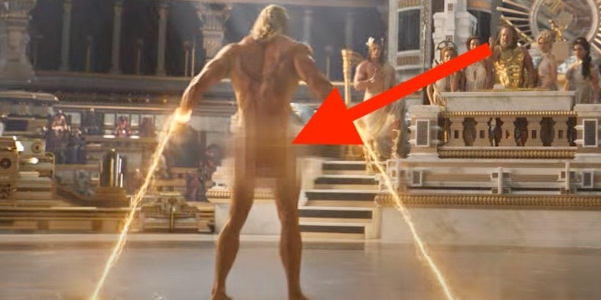 Chris hemsworth gets butt naked as he shows off god bod in steamy ‘thor’ trailer