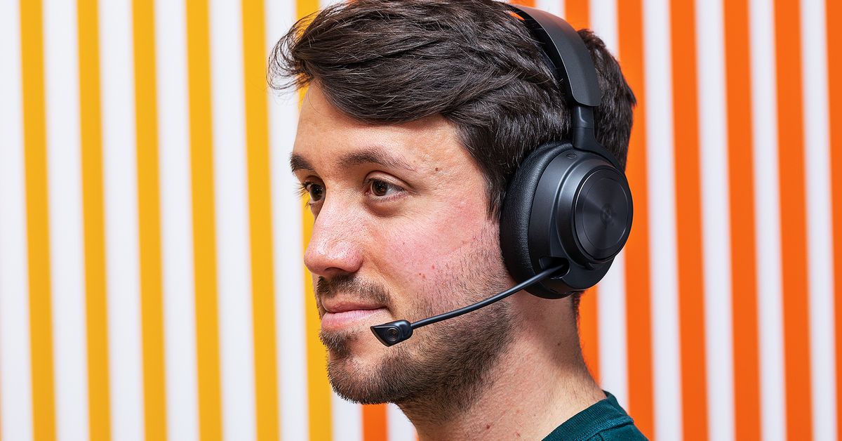 SteelSeries Nova Pro Wireless review: it nearly does it all