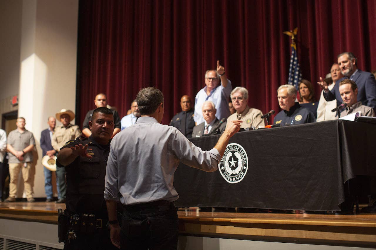 Beto O'Rourke Interrupted Texas Gov. Greg Abbott's News Conference To Criticize The Uvalde Mass Shooting Response