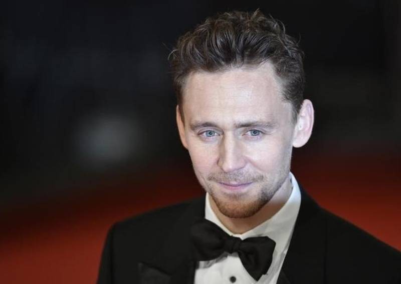 Starstruck Tom Hiddleston forgot his lines while working with Kermit The Frog on Muppets Most Wanted